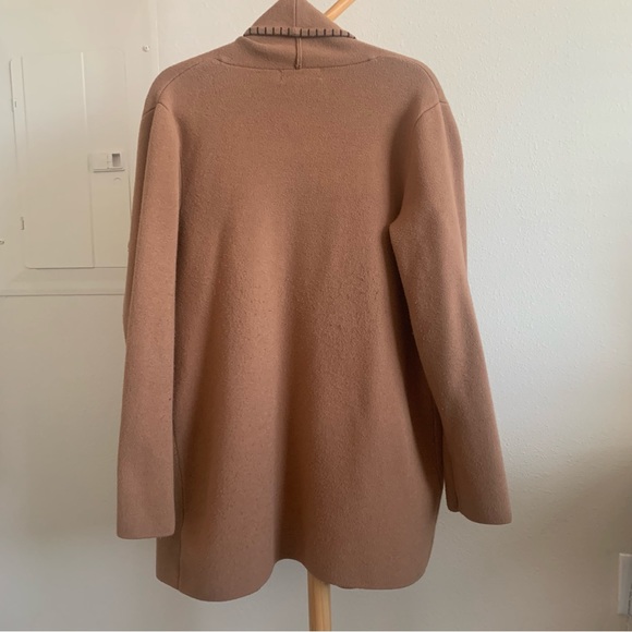 Womens Tan Coat Size XL - Picture 2 of 2